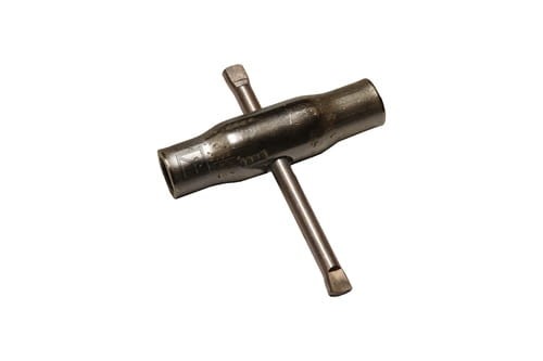 657-102