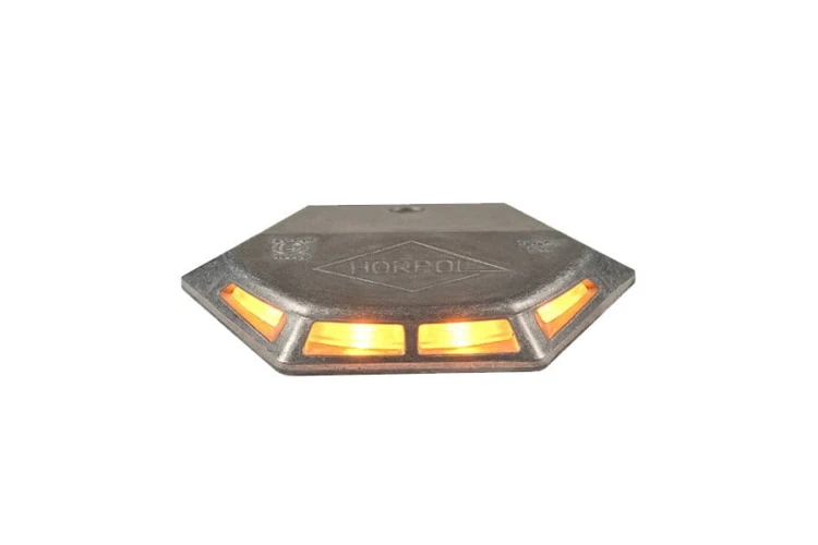 lampa-ostrzegawcza-do-wind-zaladowczych-ldo-2135-zdjecie.jpg